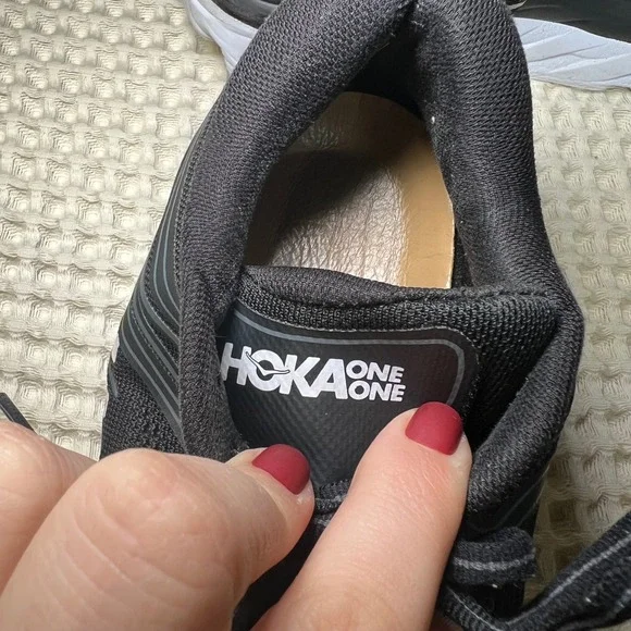 Hoka One One Bondi 7 Black White Running Shoes Womens 8.5 1110519 BWHT - Picture 6 of 10